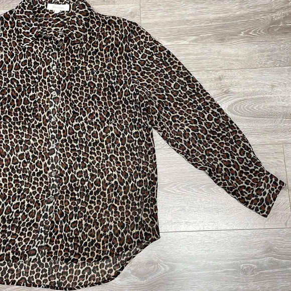 Two by Vince Camuto Long Sleeve Sheer Leopard Print Button Down High Low Top S - Picture 7 of 16